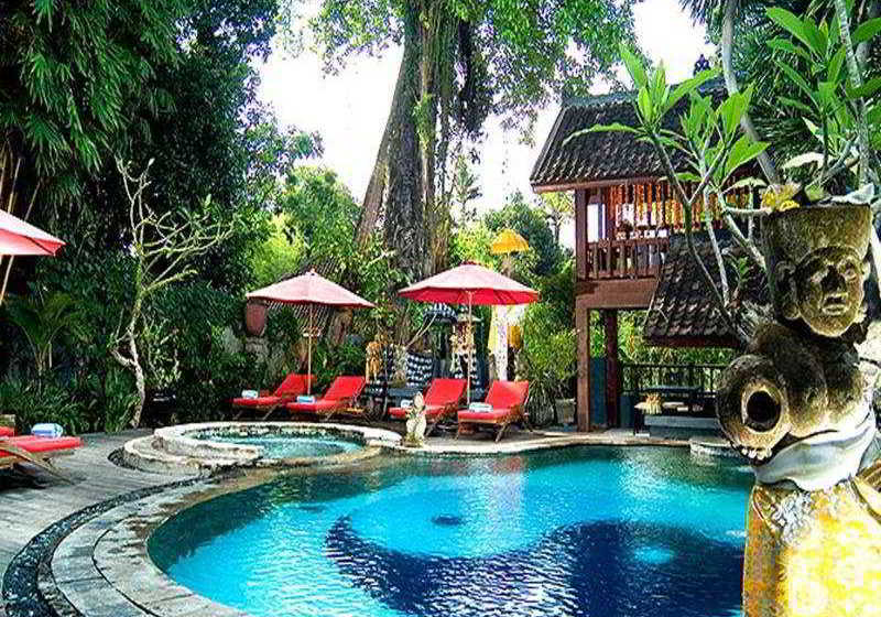 Отель The Seri Suites