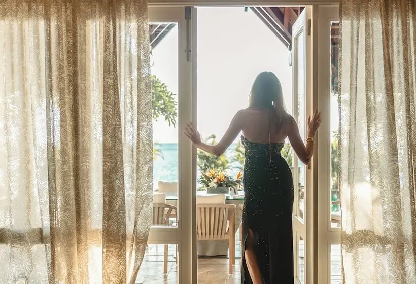 Maradiva Villas Resort And Spa