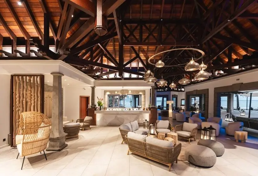 Maradiva Villas Resort And Spa