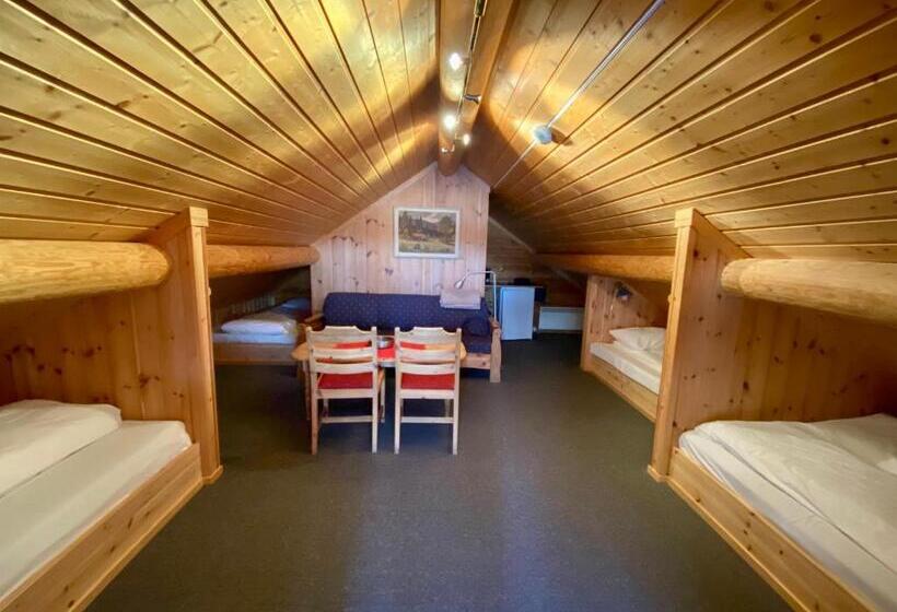 בית מלון כפרי Hakkesetstølen Fjellstugu