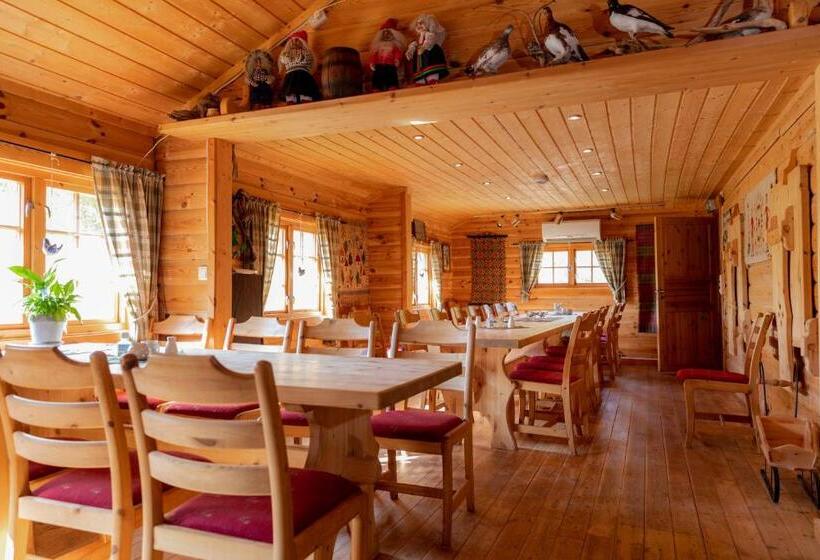 בית מלון כפרי Hakkesetstølen Fjellstugu