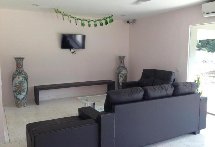 Pensjonat First Guest House