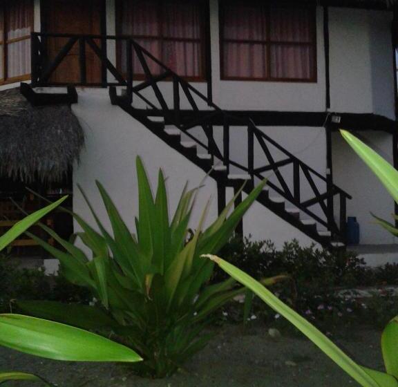 Hostel Cabañas El Manglar