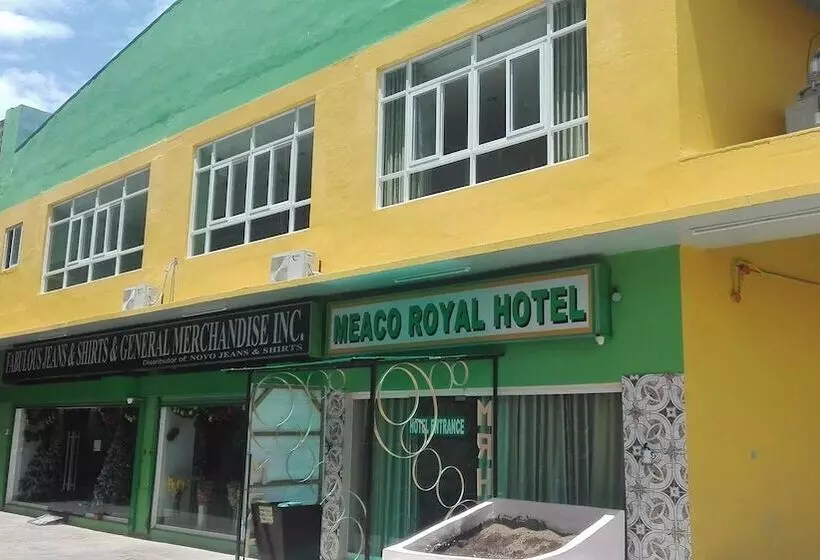 Retkeilymaja Meaco Royal Hotel   Tabaco