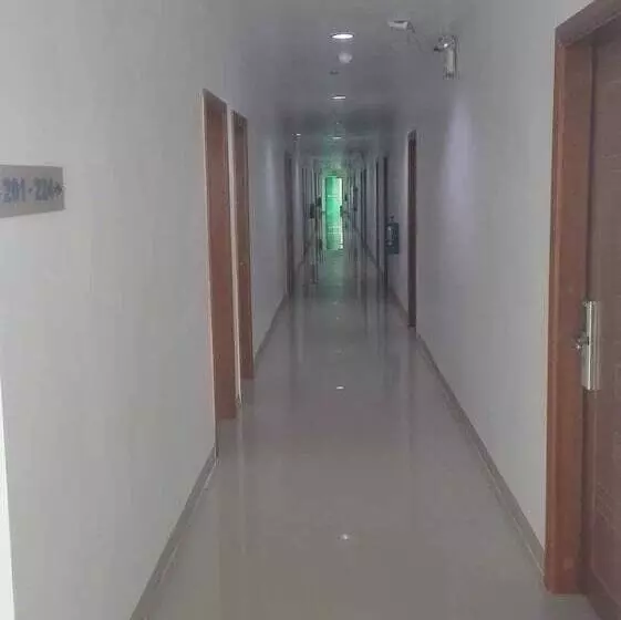 Retkeilymaja Meaco Royal Hotel   Tabaco