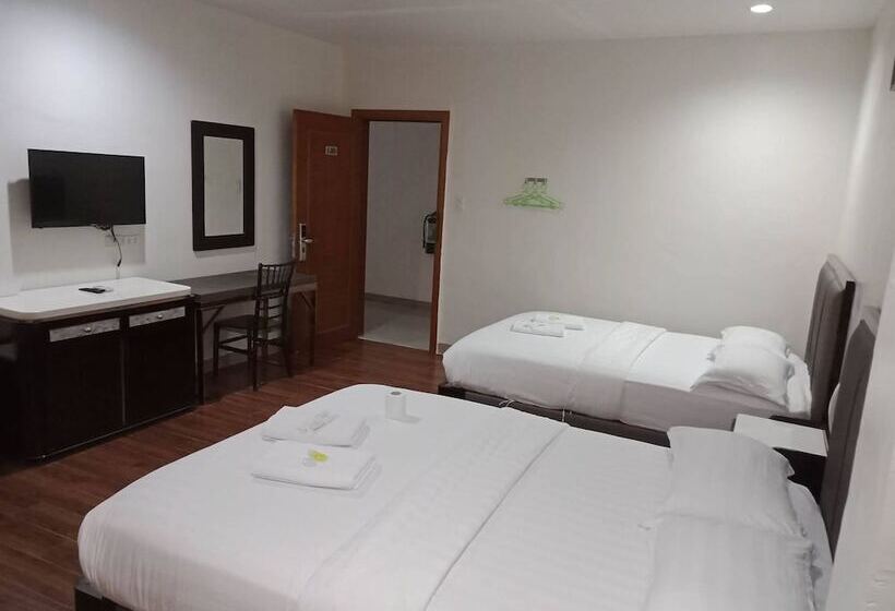 فندق صغير Meaco Royal Hotel   Tabaco