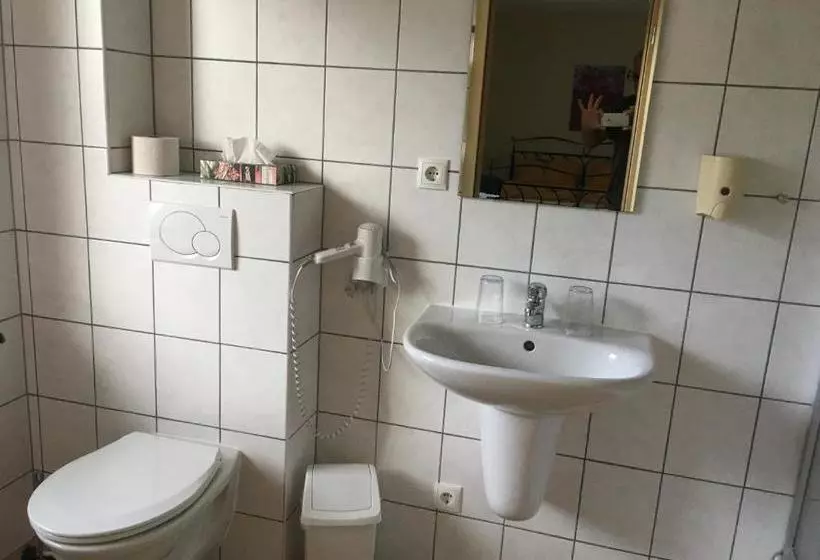 Hotelli Gasthof Zum Seeweiher