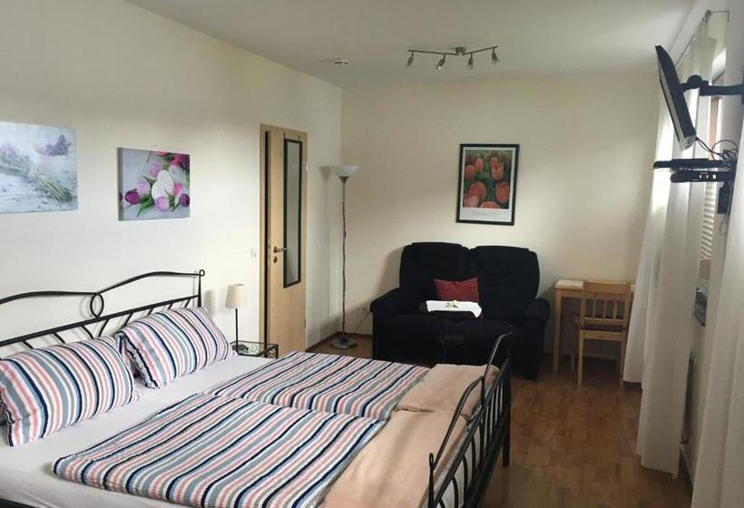 בית מלון כפרי Gasthof Zum Seeweiher