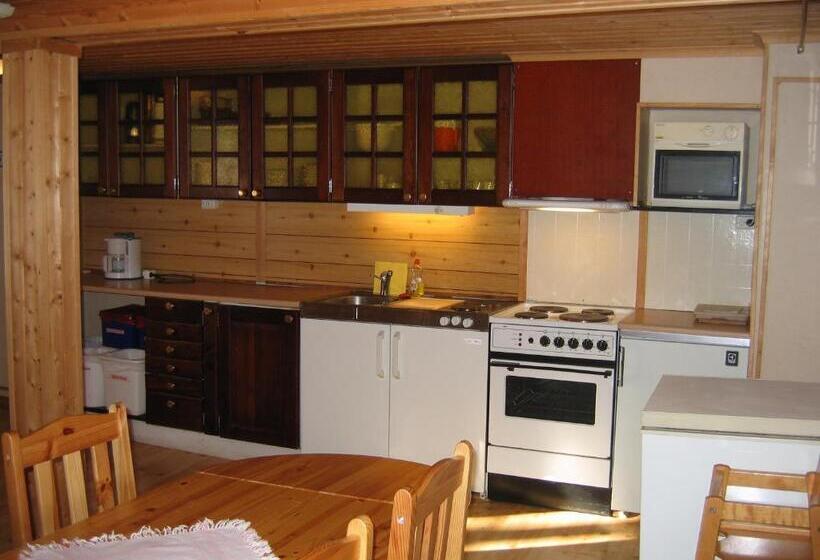 פנסיון Kanalvillan