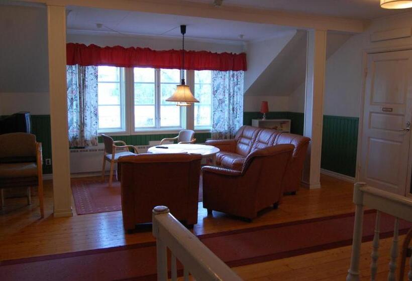 פנסיון Kanalvillan