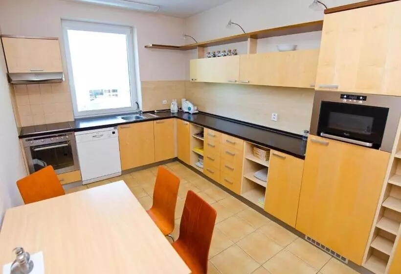 Majatalo Penzión Kovox