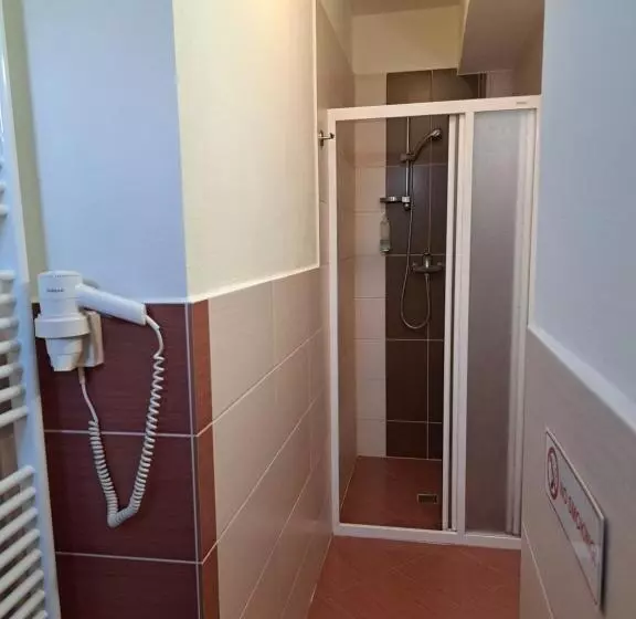 Majatalo Penzion Kozak B&b