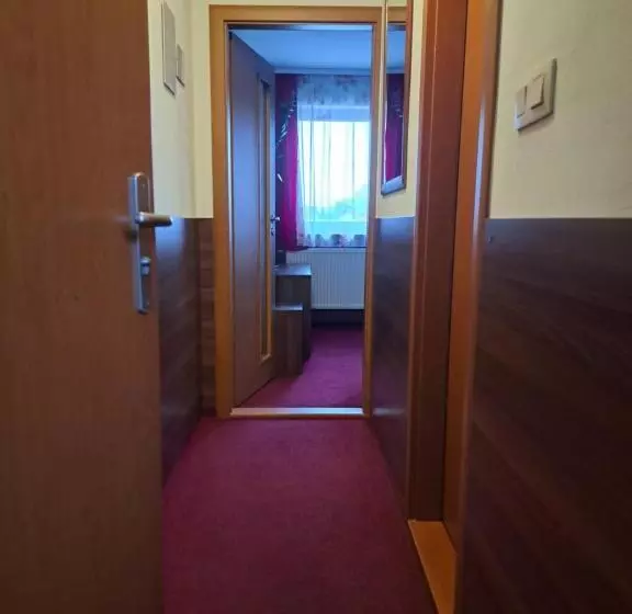 Majatalo Penzion Kozak B&b