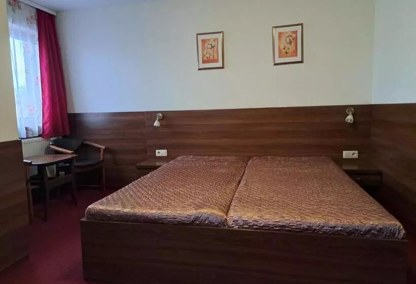 Majatalo Penzion Kozak B&b