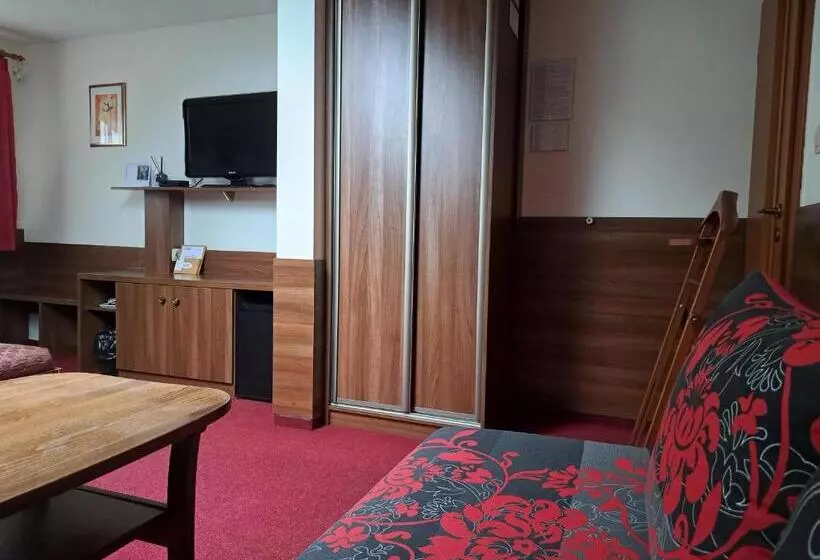 Majatalo Penzion Kozak B&b