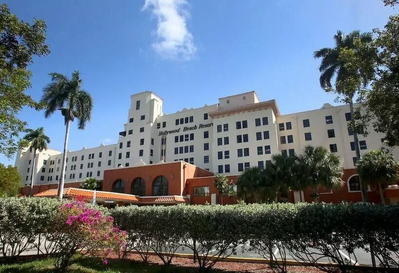 ホテル On Hollywood Beach  Affordable Two Bedrooms Sleeps 6 With Two Bathrooms