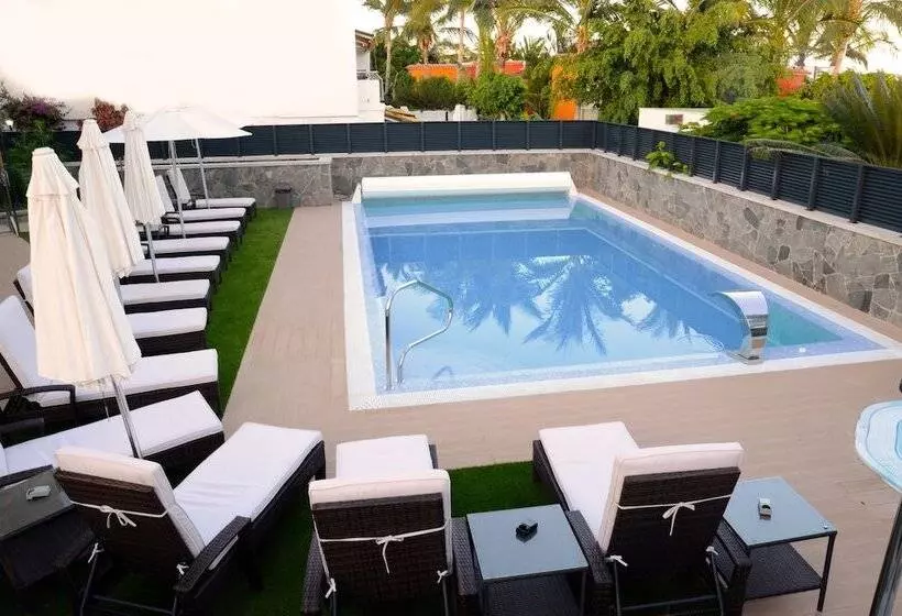 Apartamentos Cataleya