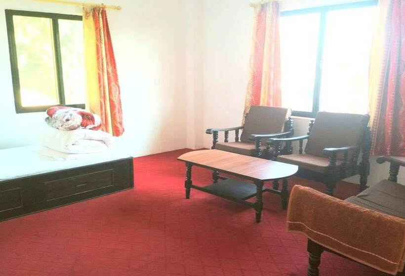 هتل Pokhara Abroad Inn