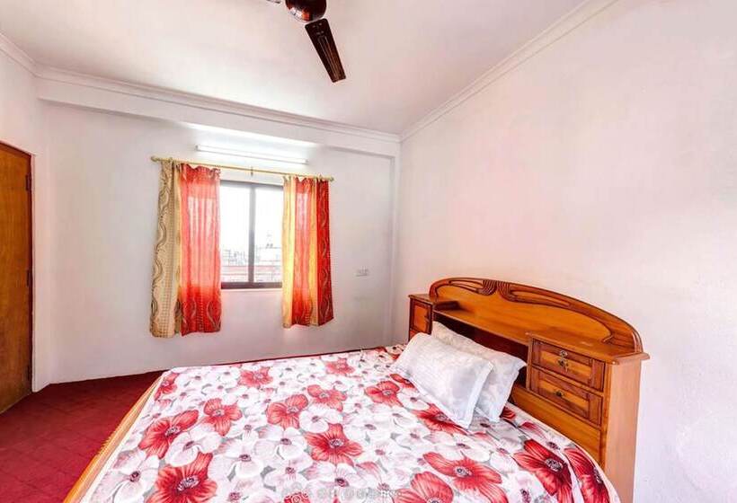 هتل Pokhara Abroad Inn