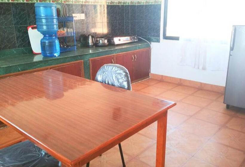 هتل Pokhara Abroad Inn