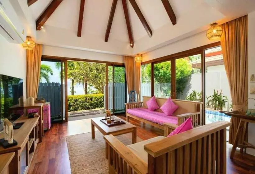 Hotelli Soul Villas By The Beach  Phuket