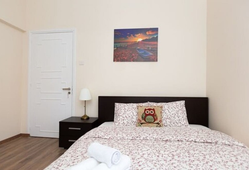 Majatalo Aladdin S Hostel