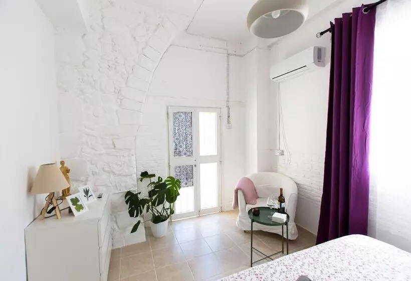 پانسیون Aladdin S Hostel