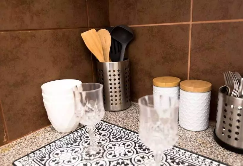 پانسیون Aladdin S Hostel