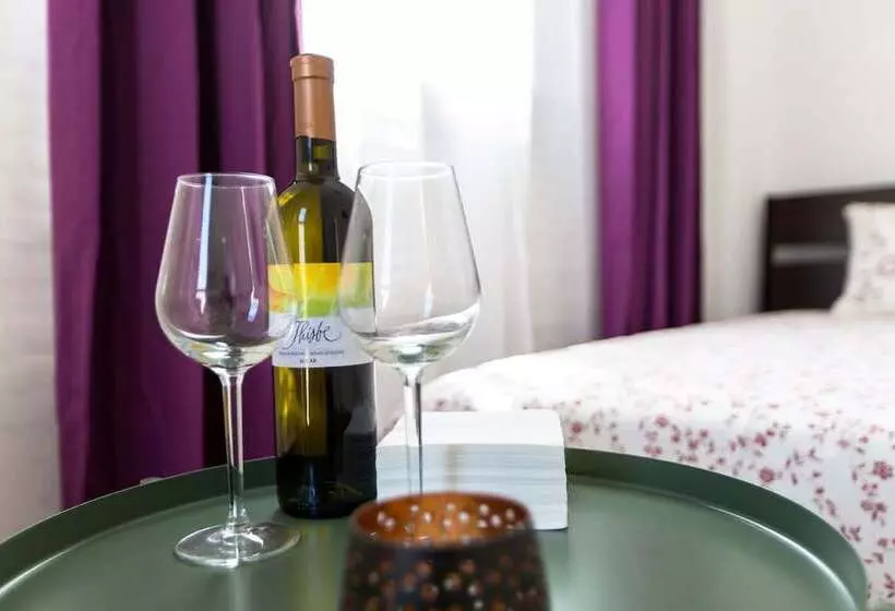 پانسیون Aladdin S Hostel