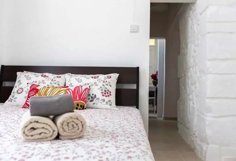 پانسیون Aladdin S Hostel