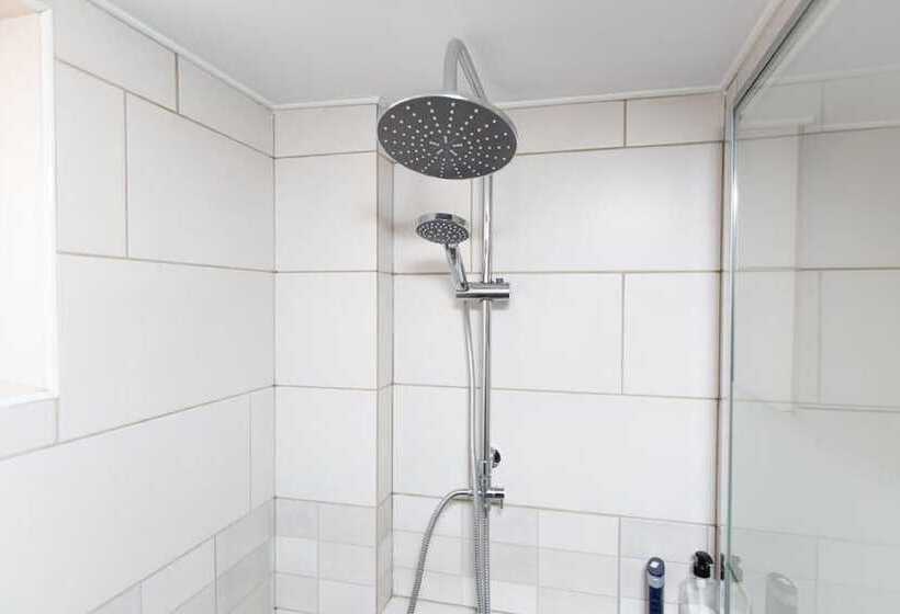 Majatalo Aladdin S Hostel