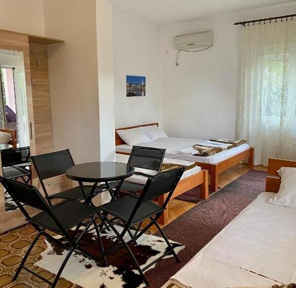 پانسیون Rooms Kuljic