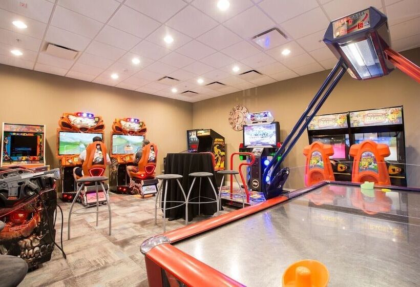 Private Pool Home W/themed Rooms+ Free Water Park!