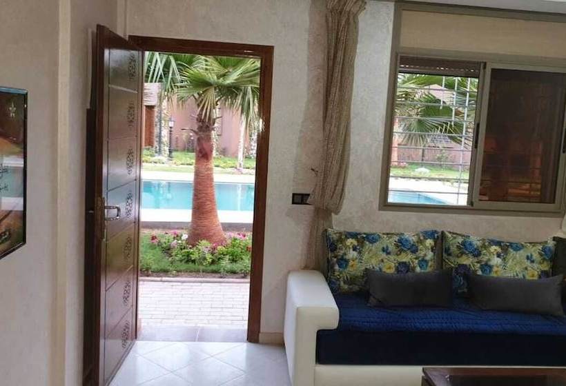 Tamraght House Banana