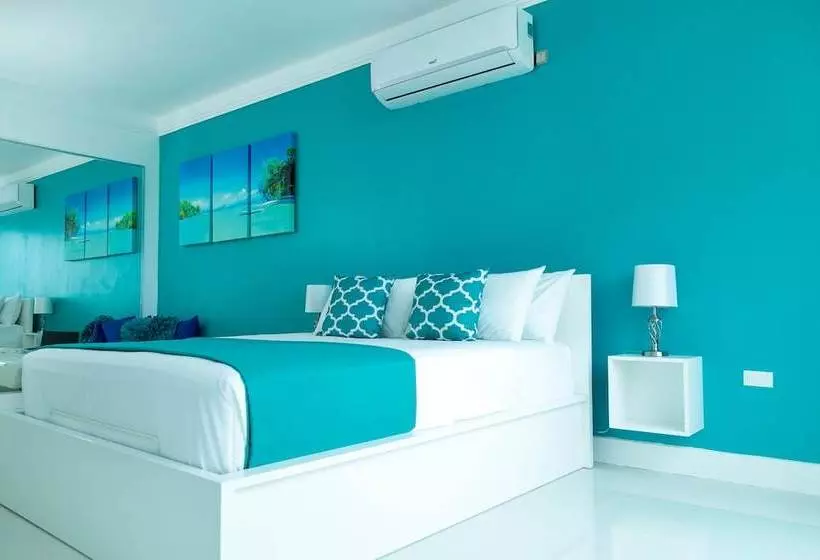 Ultra Luxury Apartment At  20 South