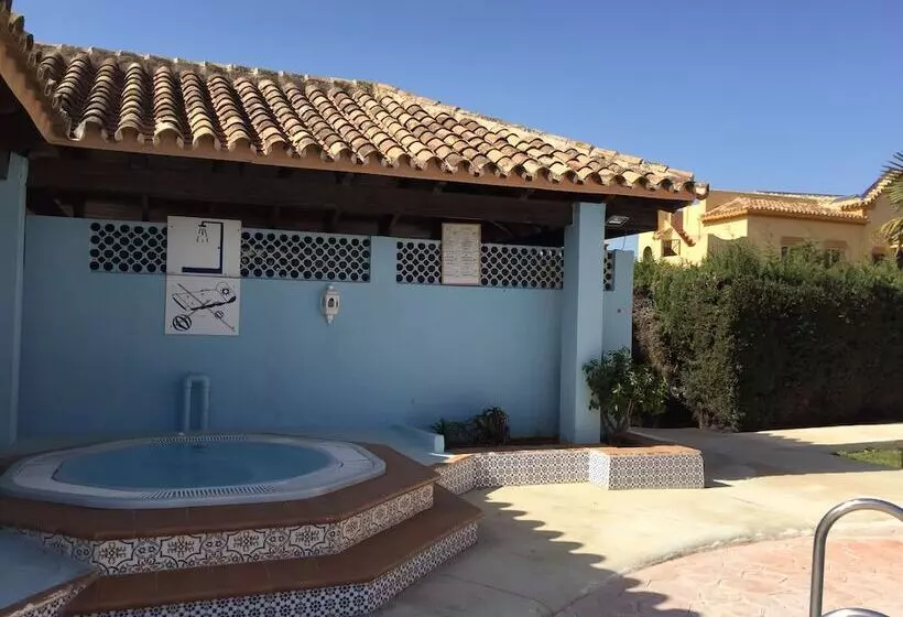 Apartamentos El Toro