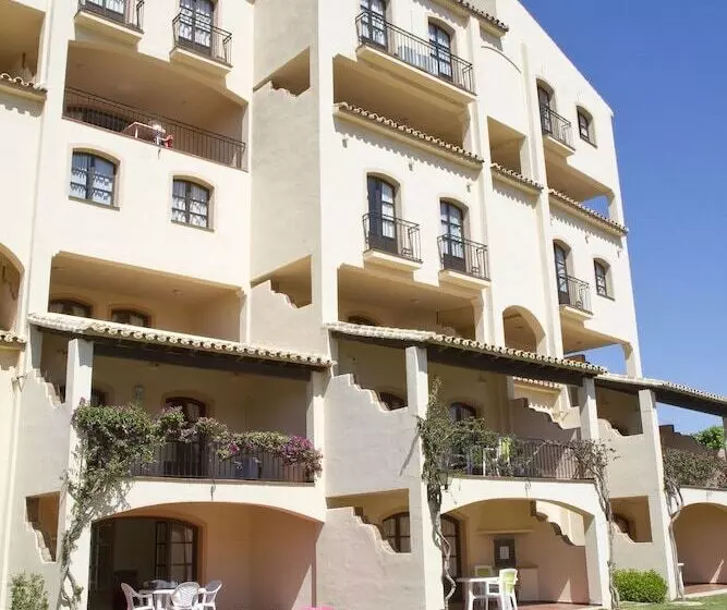 Apartamentos El Toro