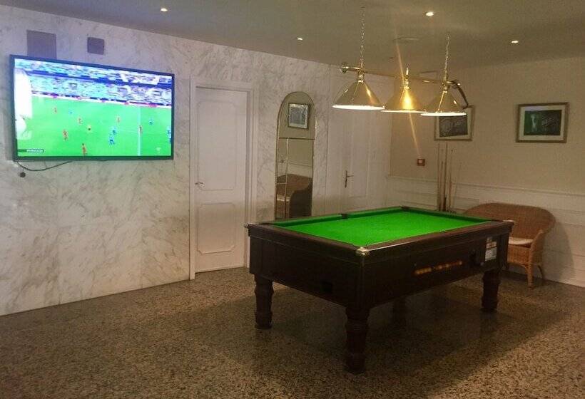 Apartamentos El Toro