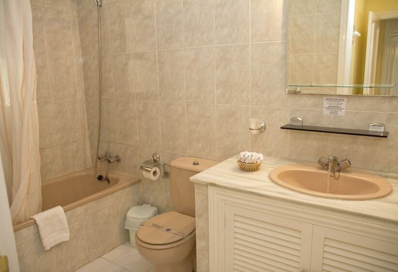 Apartamentos El Toro