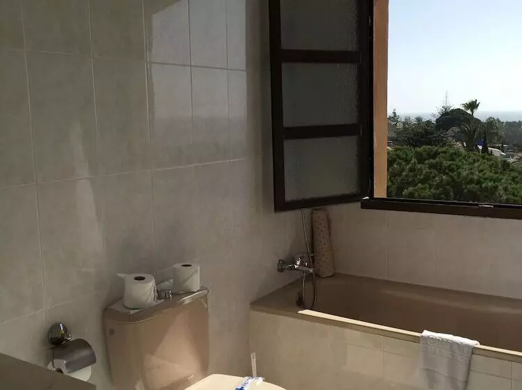 Apartamentos El Toro