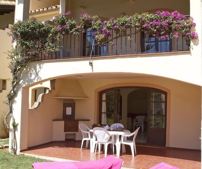 Apartamentos El Toro