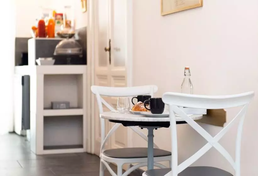 تختخواب و صبحانه Art Atelier Borgo