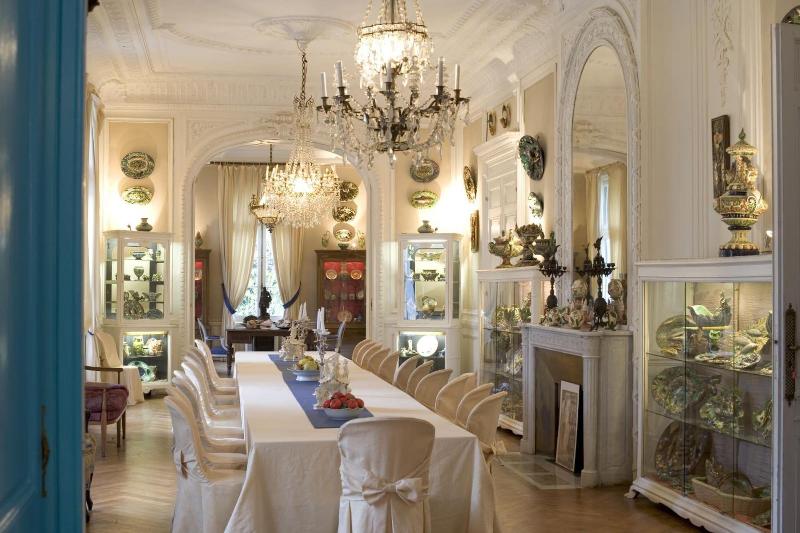 تختخواب و صبحانه Chateau De Raissac