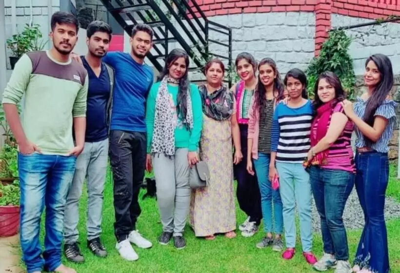 Hotelli Pear Tree Inn