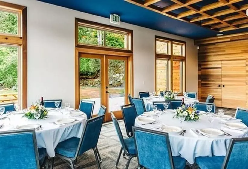 ホテル Snug Harbor Resort