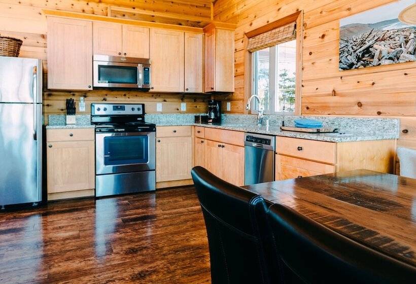 酒店 Snug Harbor Resort