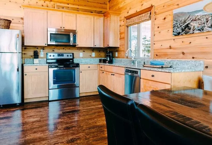 ホテル Snug Harbor Resort