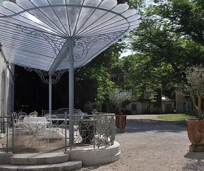 ペンション Château De Tailly