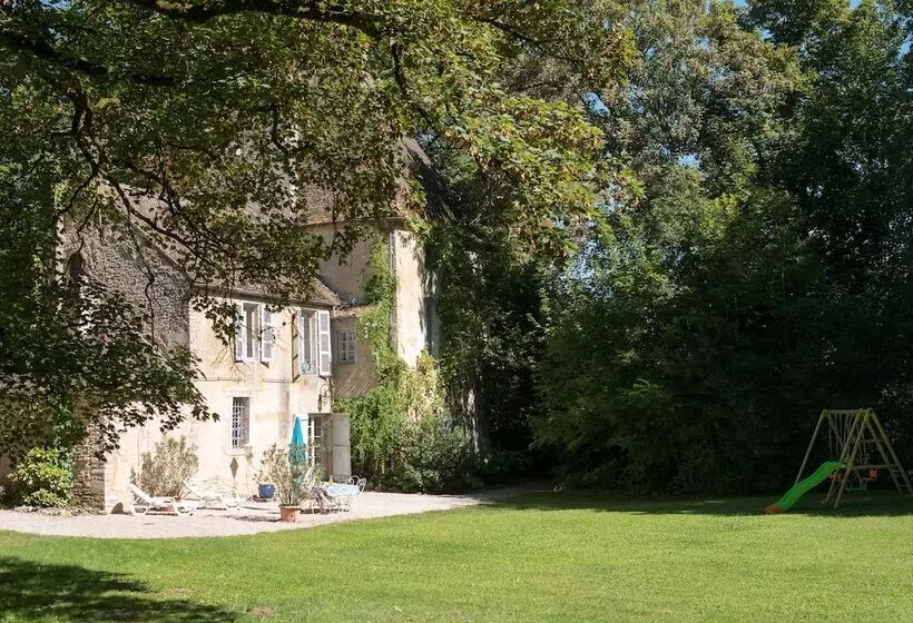 ペンション Château De Tailly