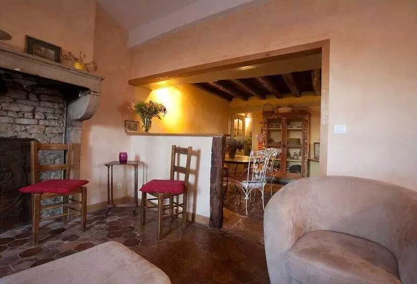 ペンション Château De Tailly